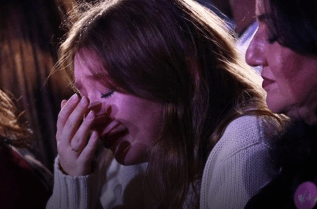 Pemilu Indonesia 2024 terulang lagi, pendukung Kamala Harris menangis setelah Kamala mengakui kekalahnnya dari&nbsp;Trump