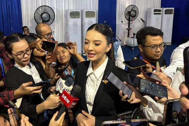 Menteri Komdigi Meutya Hafid, melantik Raline Shah sebagai Staf Khusus Menteri Bidang Kemitraan Global & Edukasi Digital 